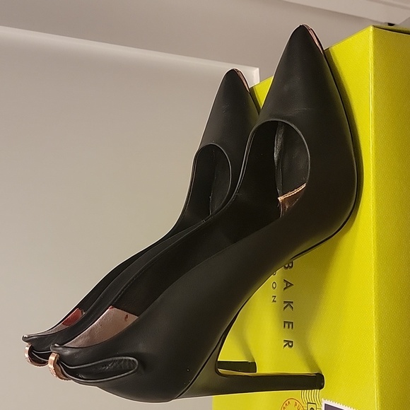 Ted Baker Livlia Black Heel - Picture 6 of 8